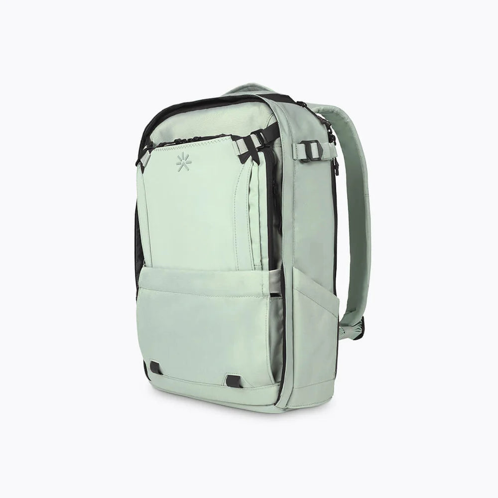 Nest Backpack Desert Green + 3 Accessories